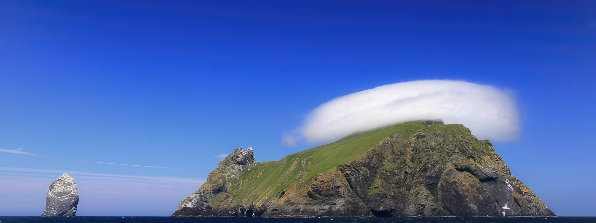 https://limosa-holidays-co-uk.s3.amazonaws.com/images/St-Kilda-Boreray-768x464-gigapixe.2e16d0ba.fill-1920x720.jpg