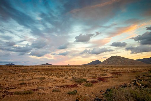 Desert scenery on Fuerteventura _MG_0299 compressed.jpg